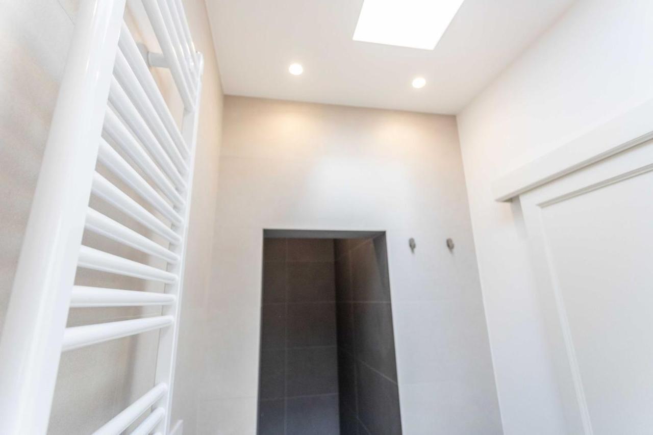 Dimora Dei Maestri-Camera Con Veranda E Bagno Privati Felline Exterior foto